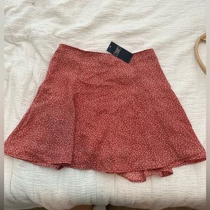 Floral Abercrombie skirt with shorts size small NWT